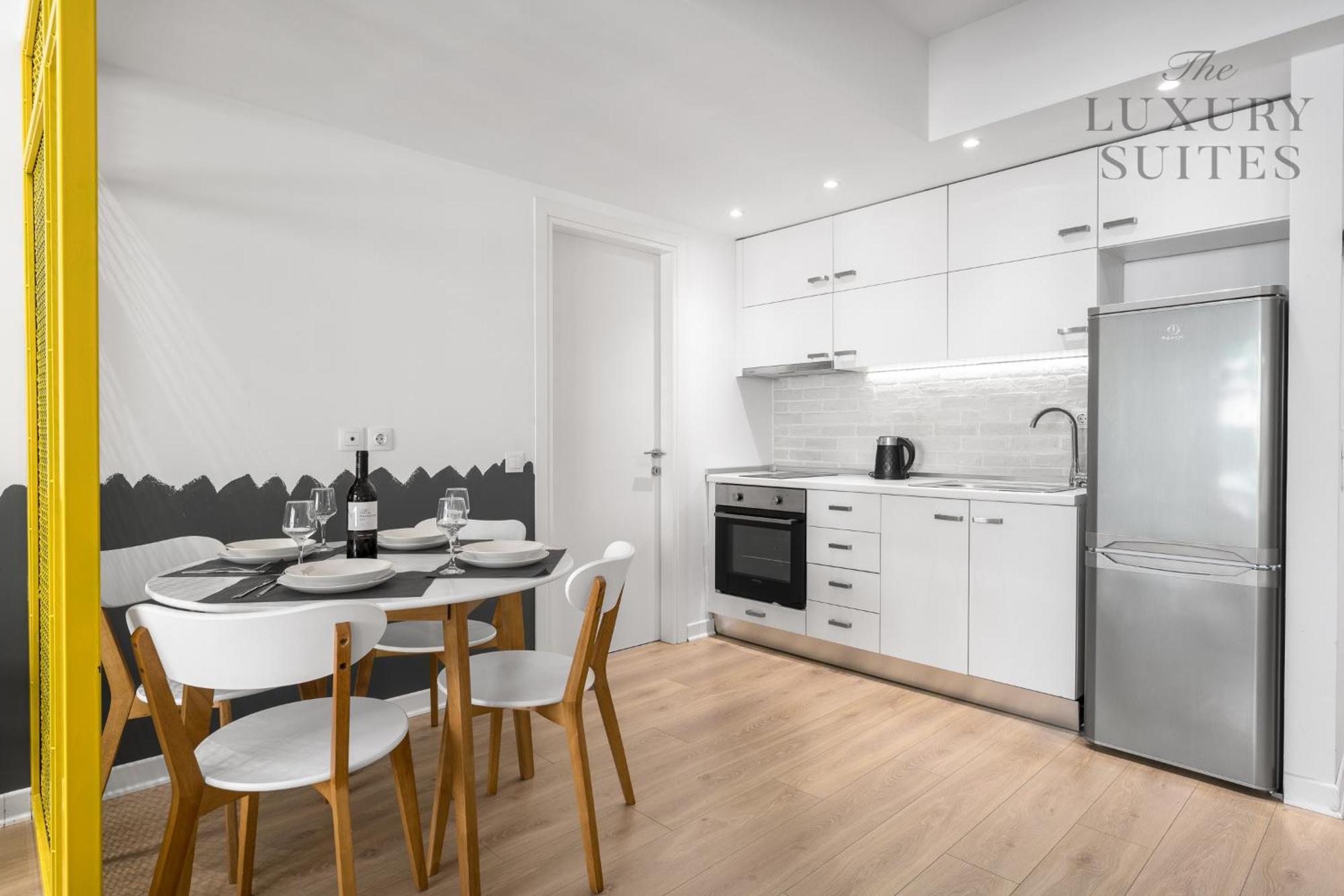 Nyma White Apartments, The Luxury Suites Thessaloniki Exterior foto